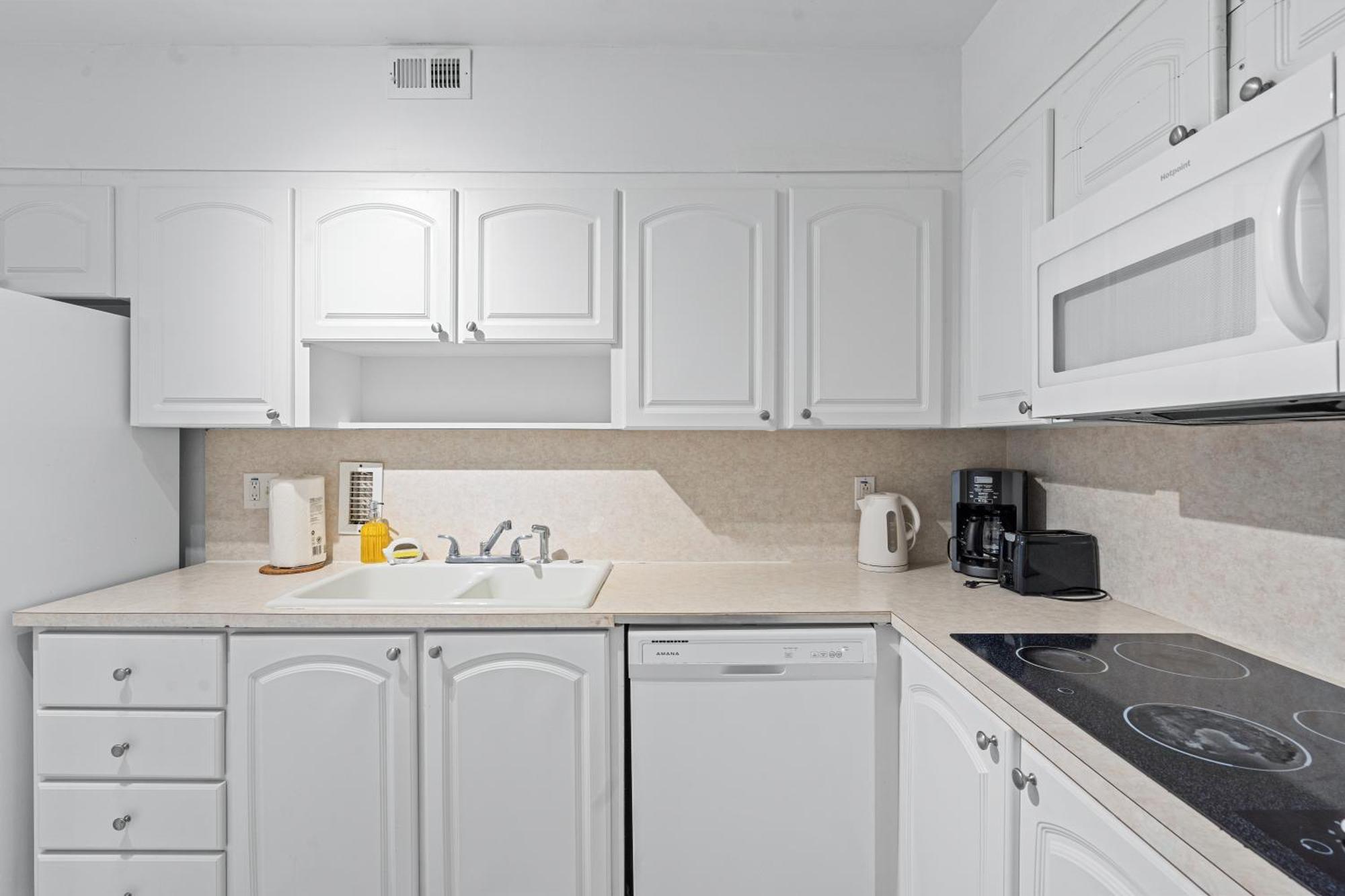 Great Apartment With Beach Access Hollywood Bagian luar foto