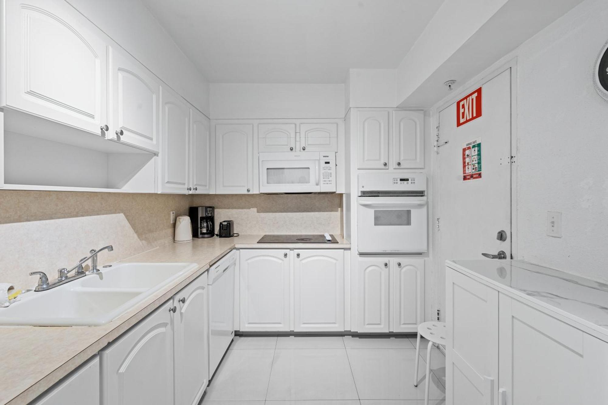 Great Apartment With Beach Access Hollywood Bagian luar foto