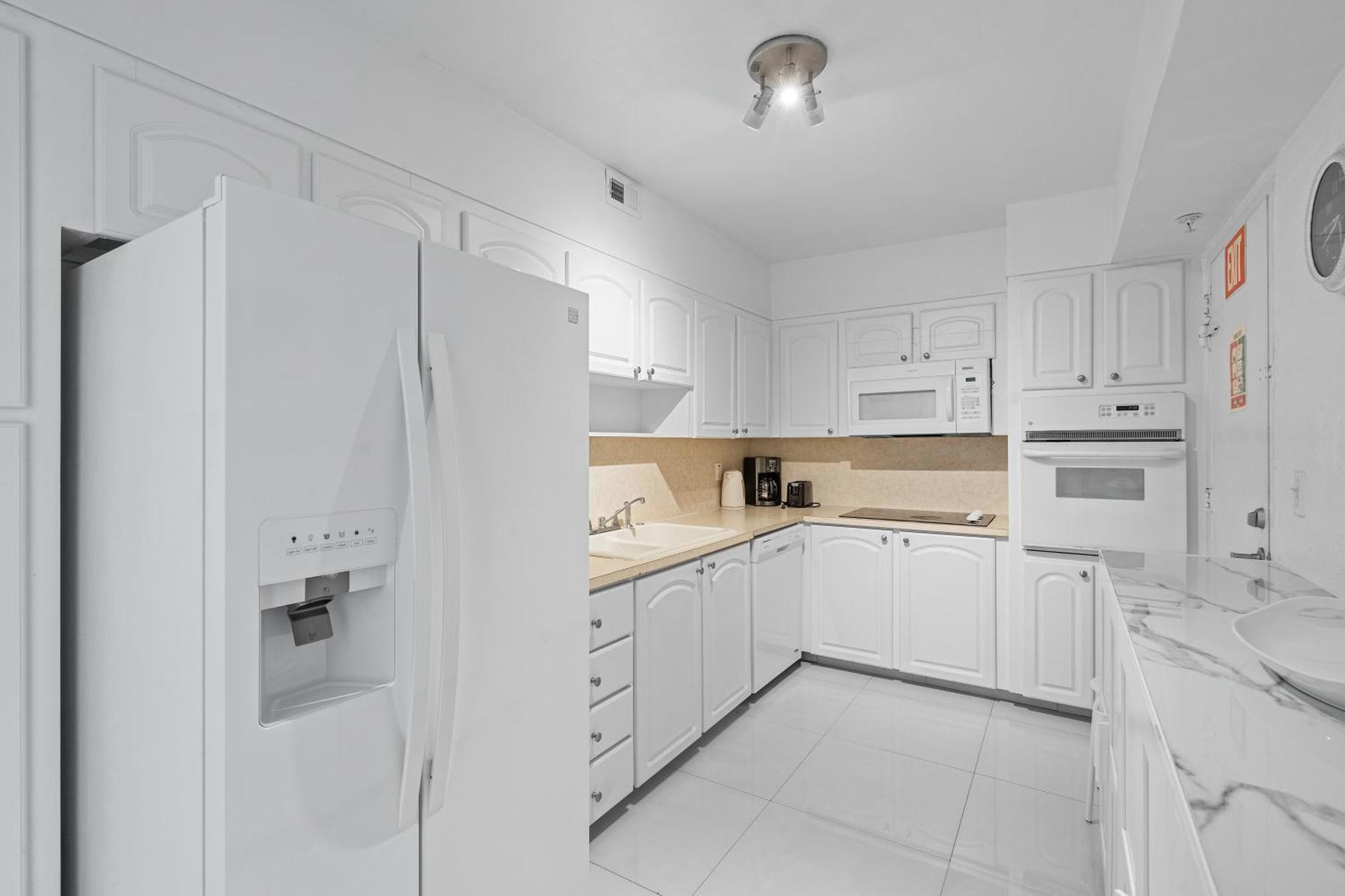 Great Apartment With Beach Access Hollywood Bagian luar foto