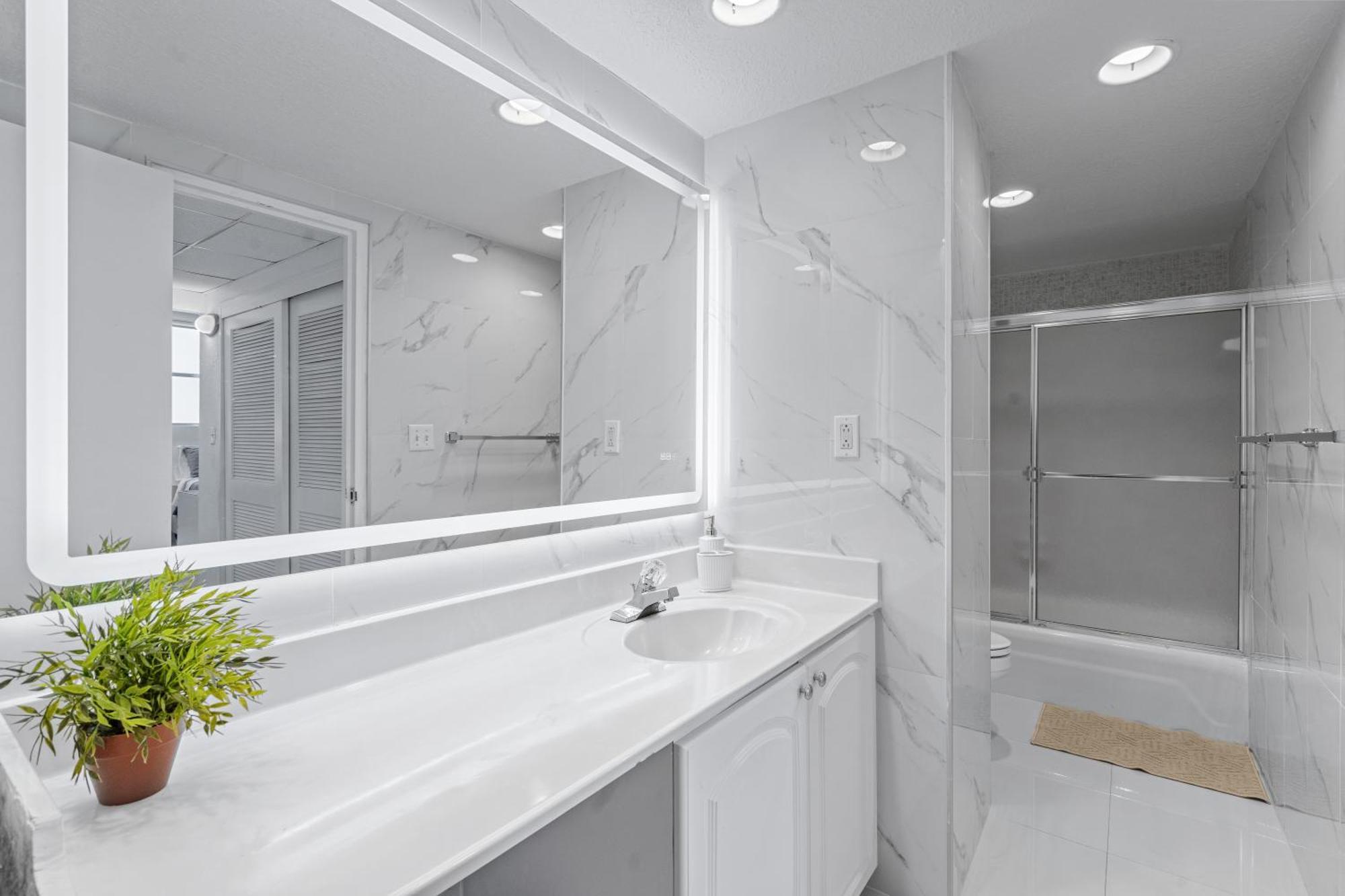 Great Apartment With Beach Access Hollywood Bagian luar foto